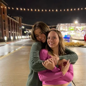 Meet your Posher, Lily